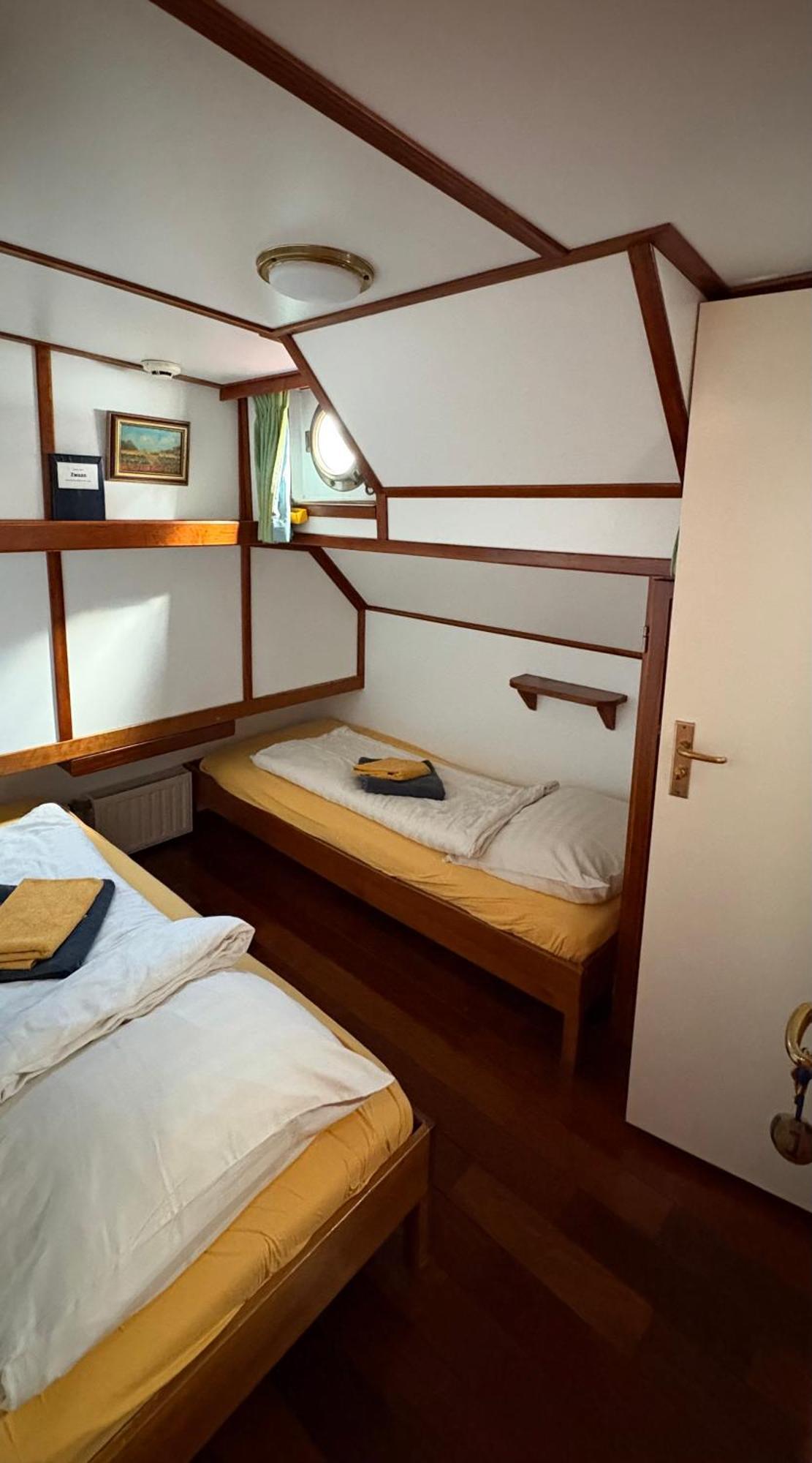 Hotelboot Zwaan Amsterdam Eksteriør billede